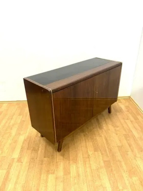 Image 1 of Midden-eeuwse kast van Bohumil Landsman voor Jitona, Tsjechisch ontwerp, jaren 60