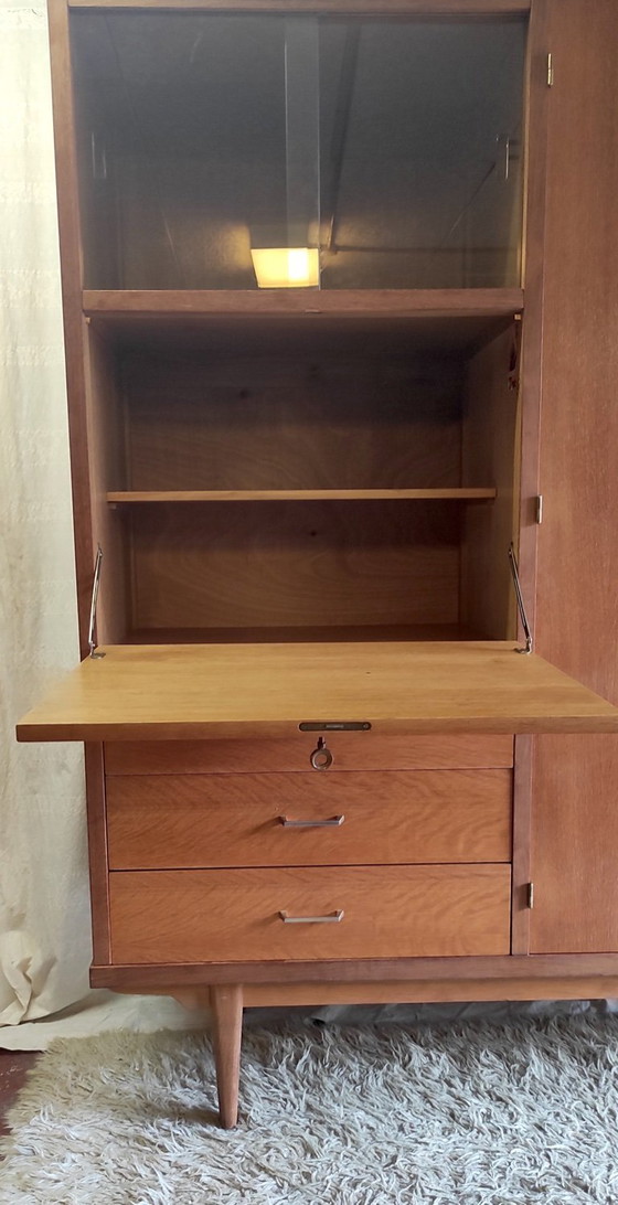 Image 1 of Kleiderschrank aus Massivholz und Eichenfurnier – Mitte des 20. Jahrhunderts