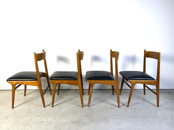 Sedie da pranzo italiane di metà secolo, anni '60, Legno, Pelle, Marrone, Mid Century Modern (foto 4 di 12)