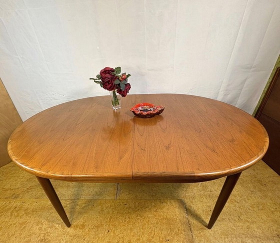 Mid-Century Retro Vintage Teak Oval Extending Dining Table by G Plan – Fresco Range 1960s Designed by Victor (photo 9 of 9)
