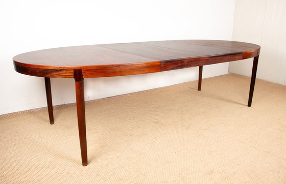 Image 1 of Grande tavolo da pranzo ovale estensibile in palissandro danese di Harry Østergaard per Randers Mobelfabrik 1960.