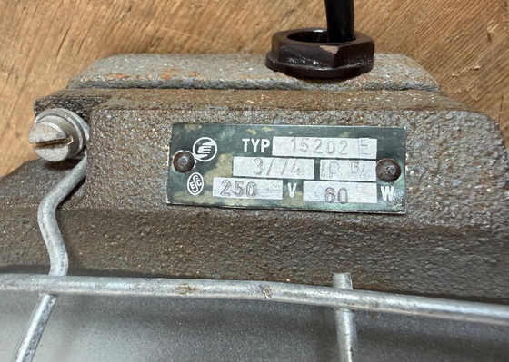 Image 1 of Applique industriale in ghisa grigia di Elektrosvit, anni '60