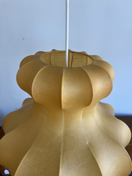 Cocoon Hängelampe – Goldkant Leuchten – Pendelleuchten, Fiberglass (photo 8 of 14)