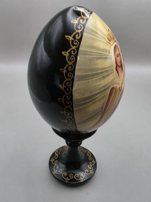 Vintage Decorative Hand Painted Russian Orthodox Madonna and Child Wooden Egg
