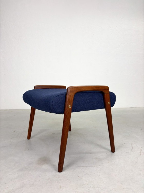 Sgabello Pastoe 'Ruster' di Yngve Ekström – Poggiapiedi e pouf, Wood (photo 3 of 13)