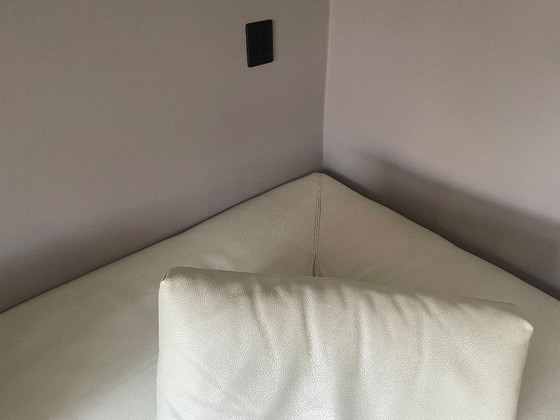 Image 1 of Leolux b-flat Ecksofa in Polarweiß.