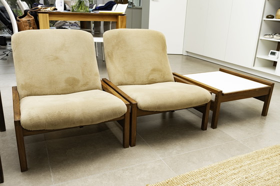 Image 1 of Driezit En Twee Enkele Zetels Alsook Twee Koffietafels Van George Van Rijck Voor Beaufort: Minimalistisch En Modernistisch Uit