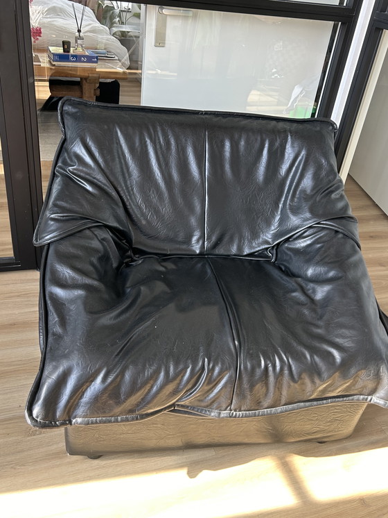 Image 1 of Mooie zwart leren fauteuil