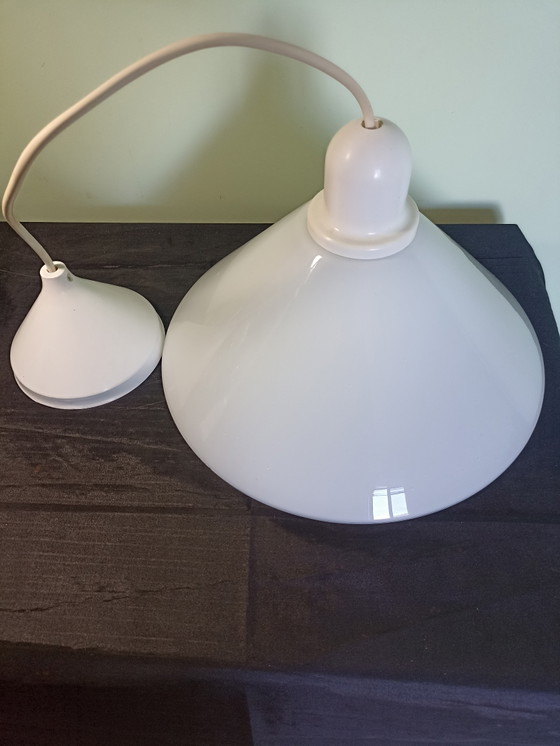 Vintage Opaline Glass Pendant Lamp – Shoemaker's Lamp (Ø 30 Cm) (photo 2 of 5)