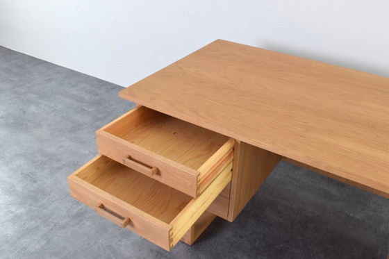 Image 1 of Scrivania Mid-Century in quercia di Torben Valeur e Henning Jensen per Dyrlund, anni '60.