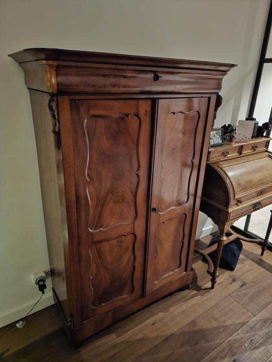 Image 1 of Antiguo armario holandés para ropa blanca con cajones, circa 1800 (transición a Biedermeier), muy buen estado.