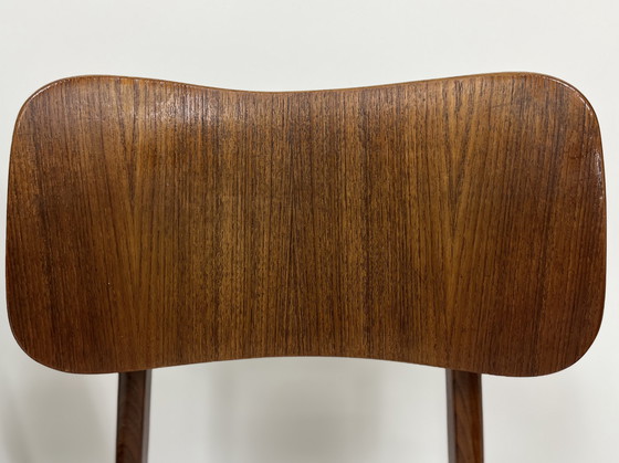 Image 1 of 4 chaises de salle à manger vintage en teck