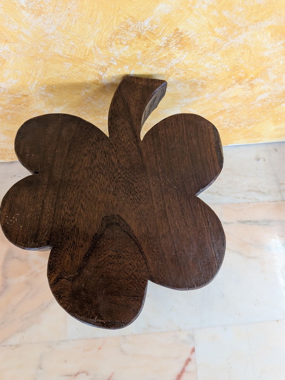 2 Antike Kleeblatt Hocker – Holz (photo 5 of 12)