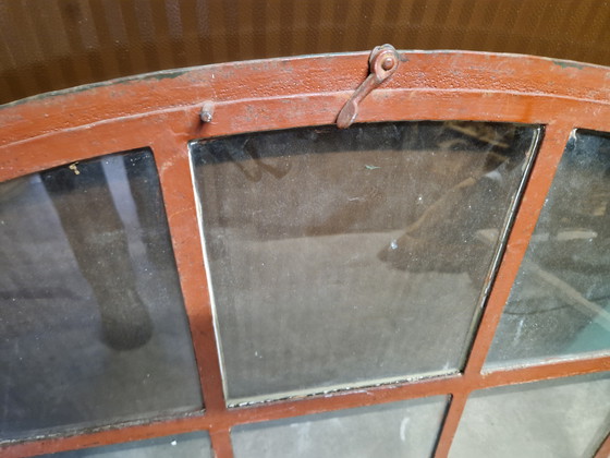 Image 1 of Ancienne fenêtre d'écurie