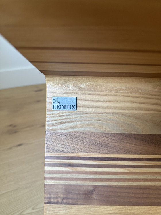 Image 1 of Table d'appoint coulissante Leolux Voici en bois massif