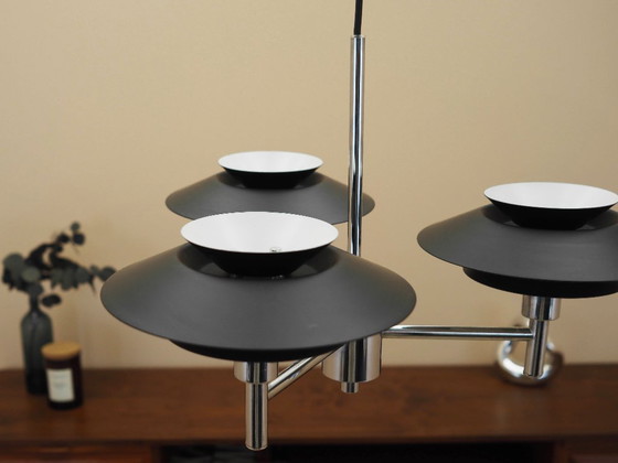 Lampada a sospensione Genoa con tre paralumi, in metallo, Harald Nyborg A/S, Danimarca, stile contemporaneo (photo 6 of 16)