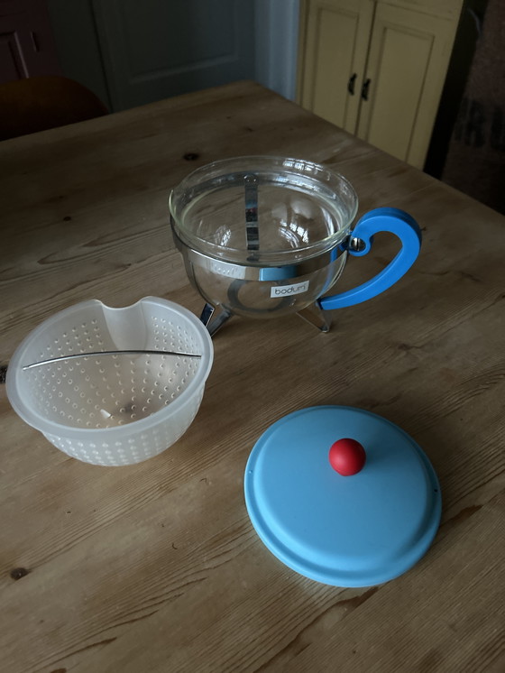 Image 1 of Danish design teapot from the Memphis series for Bodum