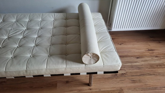 Lettino da giorno - Barcelona di Knoll Style. – Letti da giorno, Leather (photo 3 of 7)