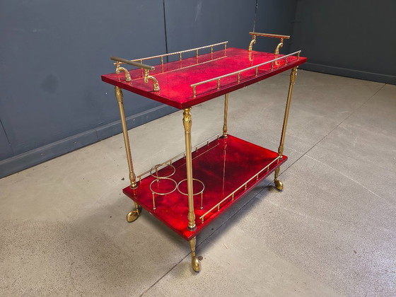 Image 1 of Rare chariot de service italien en cuir de chèvre laqué et parchemin, signé Aldo Tura, années 1960