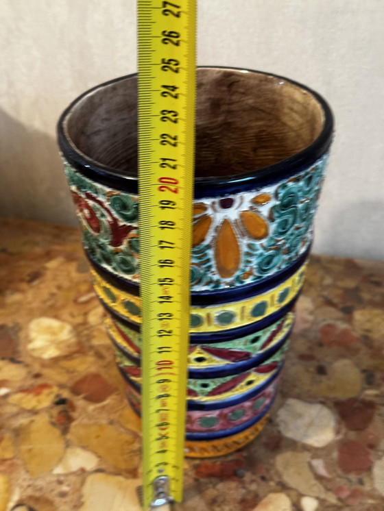 Image 1 of Vintage vaas met gebeitelde en beschilderde decoratie - Devres aardewerk