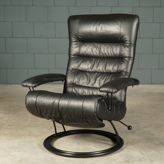 Vintage Swivel Armchair with Footrest – Recliner – 1980s – Metal, Leather (photo 7 of 17)