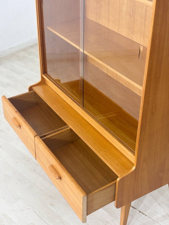 Vetrina in stile metà secolo | Credenza alta | Mobile vintage | Mobile da esposizione – Vetrine, Wood (photo 7 of 11)