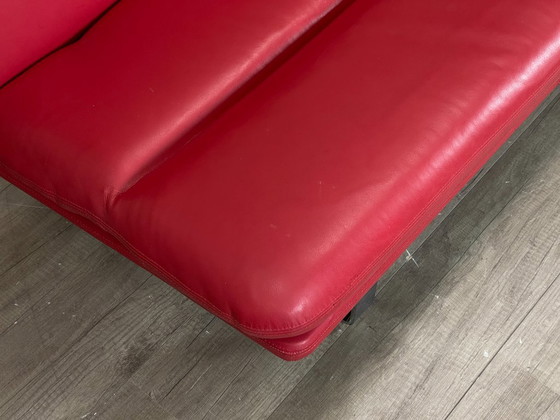 Artifort C683 – Rood Skai | Kho Liang Ie – 2 zitsbanken, Metal (photo 2 of 8)