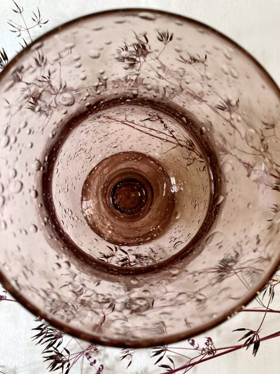 Image 1 of Biot kandelaar in paars gebubbeld glas