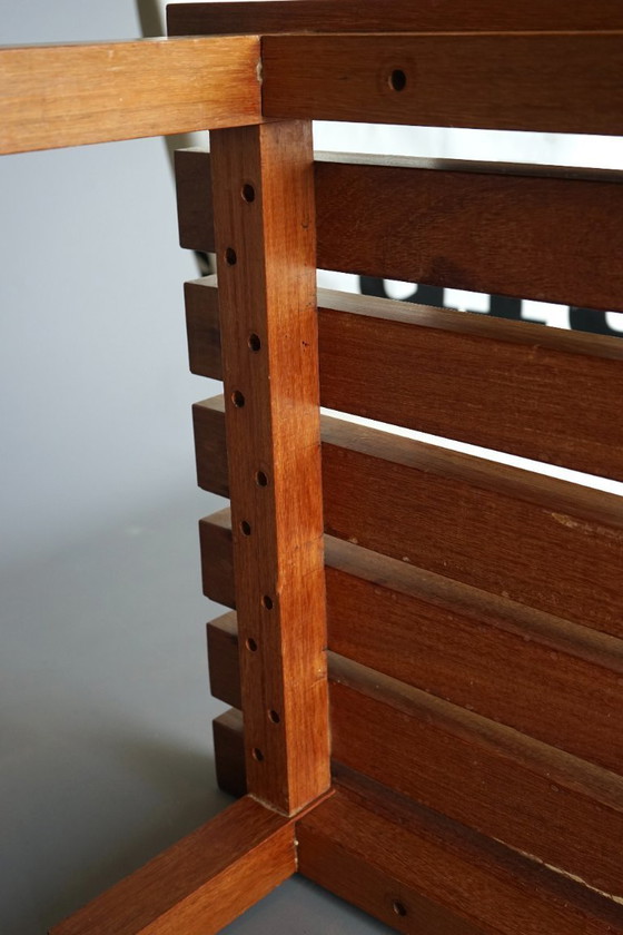 Image 1 of Grote teakhouten lage bank of salontafel uit het midden van de vorige eeuw, jaren 60.