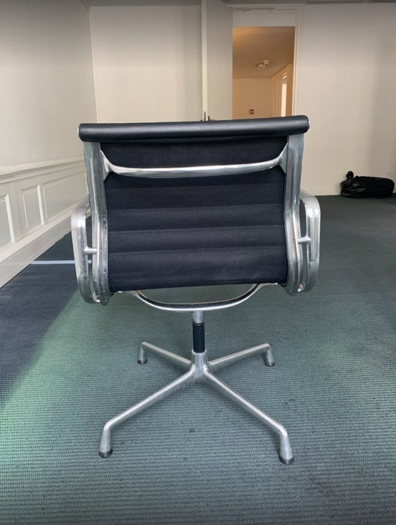 Image 1 of 2x Vitra Eames EA 108