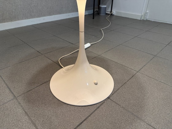 Image 1 of Louis Poulsen | Verner Panton | Panthella Vloerlamp Laag | Wit | 1 stuk