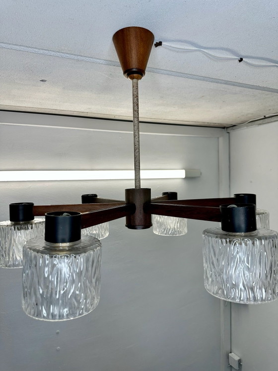 Plafón de teca de diseño danés Mid Century con cristal de hielo, Plafones, Madera, Marrón (foto 4 de 9)