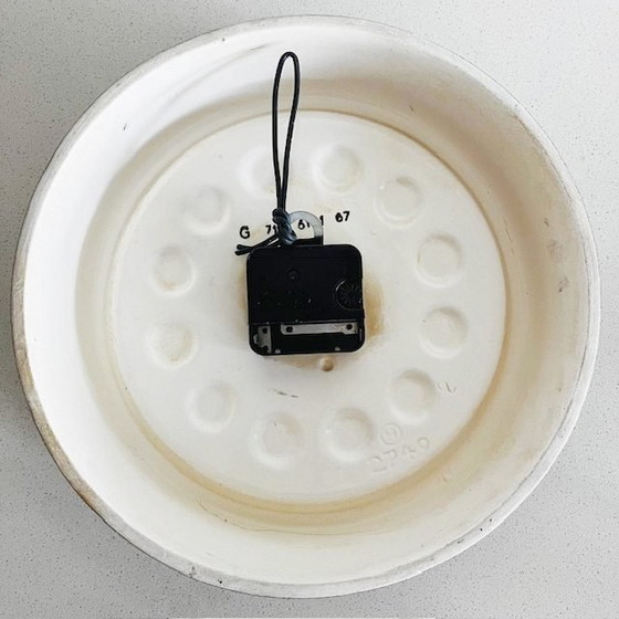 Image 1 of Vintage Kienzle Boutique keramische wandklok keramiek klok Fat lava Space age 1970's