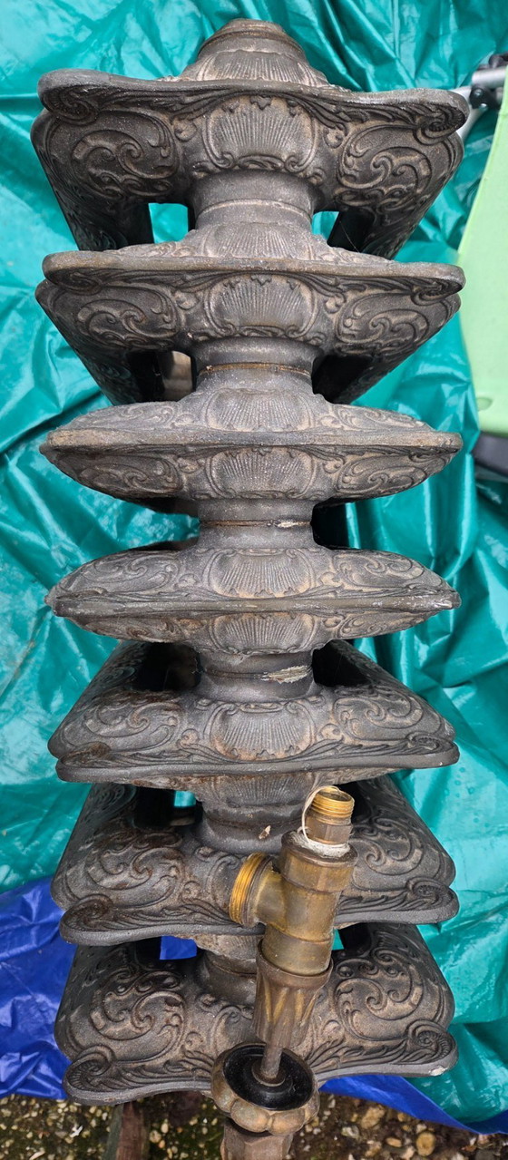 Image 1 of Gusseiserner Heizkörper