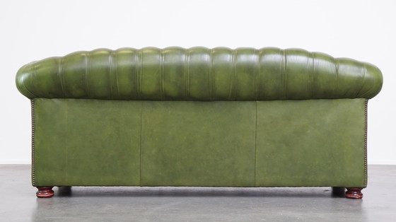 Image 1 of Grünes Rindsleder 2,5-Sitzer Chesterfield Sofa