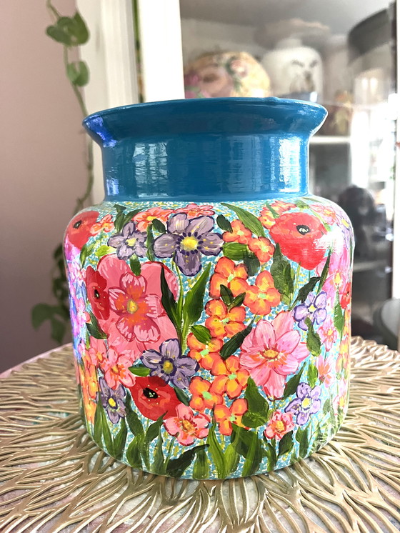 Image 1 of Hand-painted vase