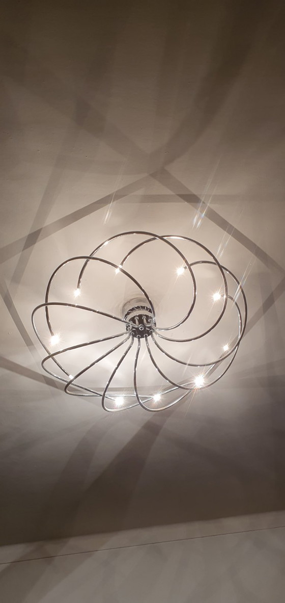 Image 1 of Moderne stijl plaffonier lamp. Geeft een mooi effect op het plafond. Groot ong 85 doorsnee