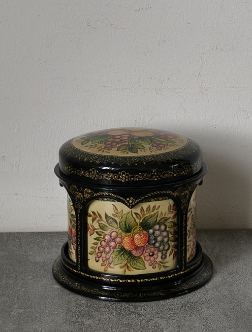 Boîte laquée ancienne de Russie (Union soviétique)