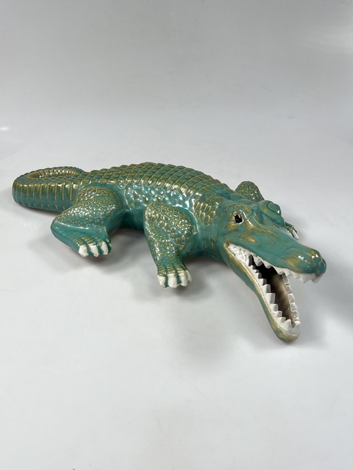 Grande statue de crocodile en céramique, Italie, années 1970