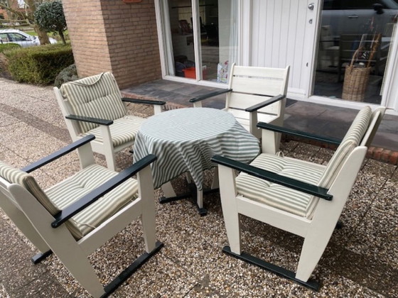 Image 1 of Set da giardino composto da 4 sedie e tavolo coordinato in legno bianco/ecru e verde scuro, stile L'Aia