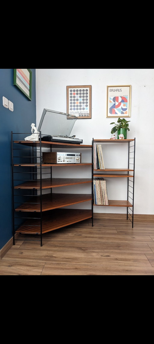 Vintage hoekplank met touwtjes