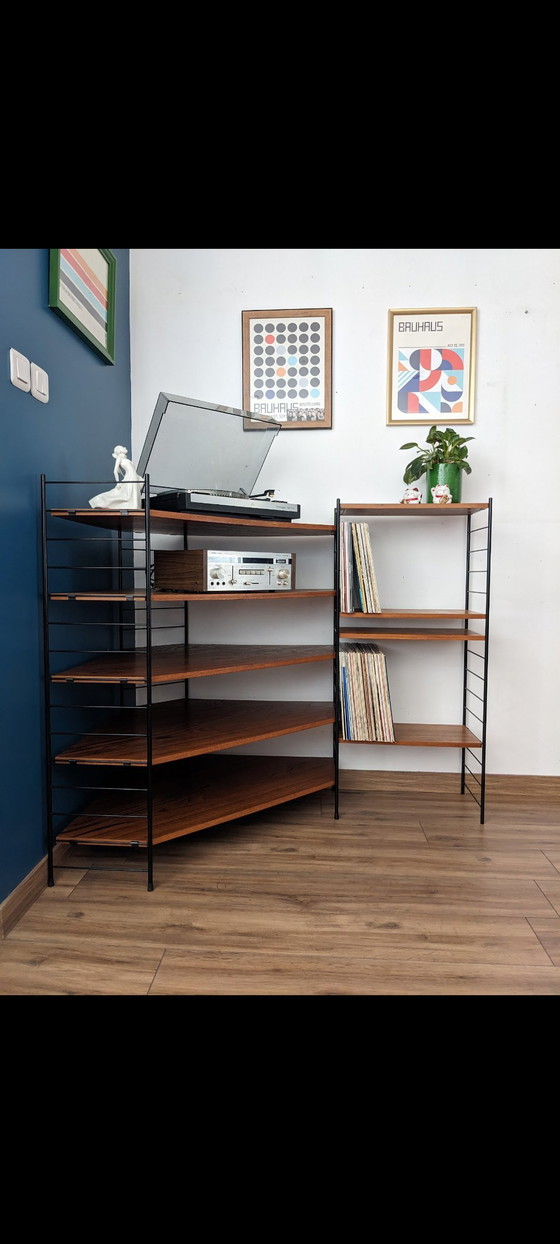 Image 1 of Vintage hoekplank met touwtjes