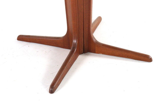 Image 1 of Round extendable teak dining table Danish