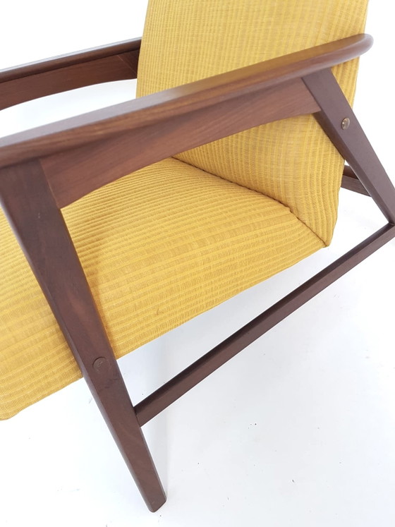 Vintage Deense Fauteuil Nieuw Gestoffeerd Kvadrat Febrik – Polyester, Wood (photo 9 of 11)