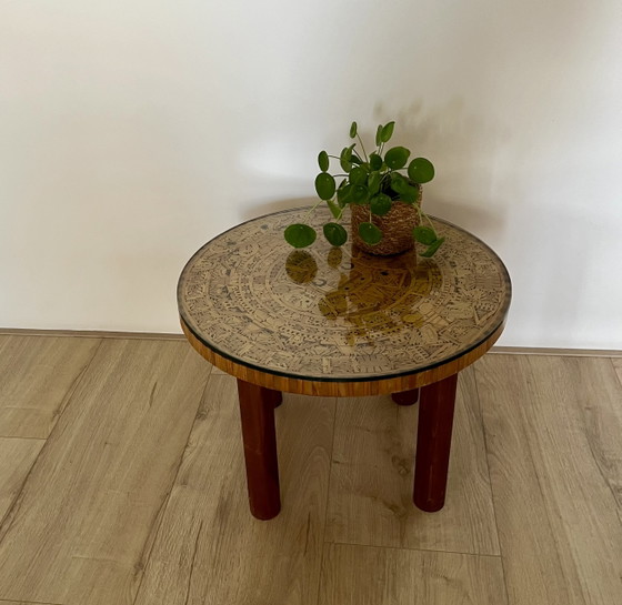 Image 1 of Vintage Mid-Century Salontafel – Handgemaakt Palissander met Azteekse Kalender (Jaren '60)