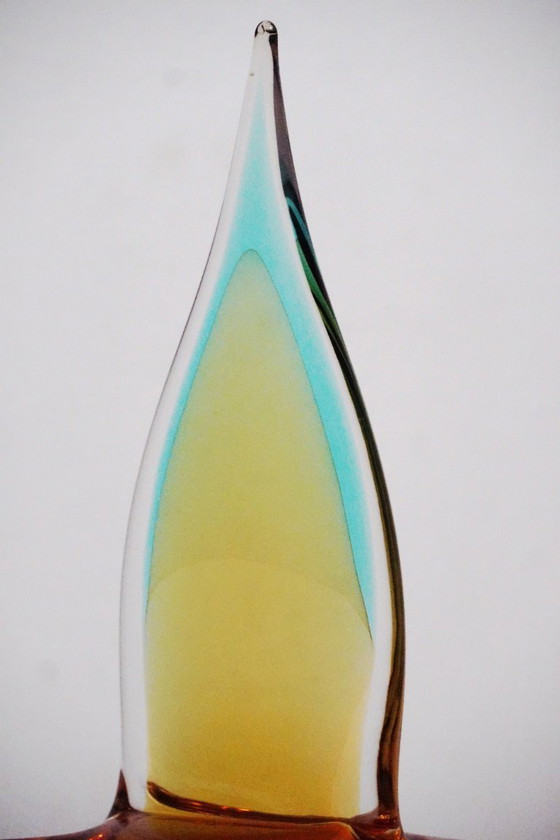 Image 1 of Vintage Murano stijl Sommerso kunstglazen sculptuur – Driekleurige vlam (23 cm)