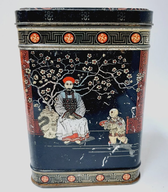 Image 1 of Vintage oriental rectangular tin box