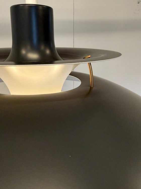 Louis Poulsen PH5 - Poul Henningsen - Gris foncé, turquoise, blanc – Suspensions, Metal, Aluminium (photo 8 of 13)