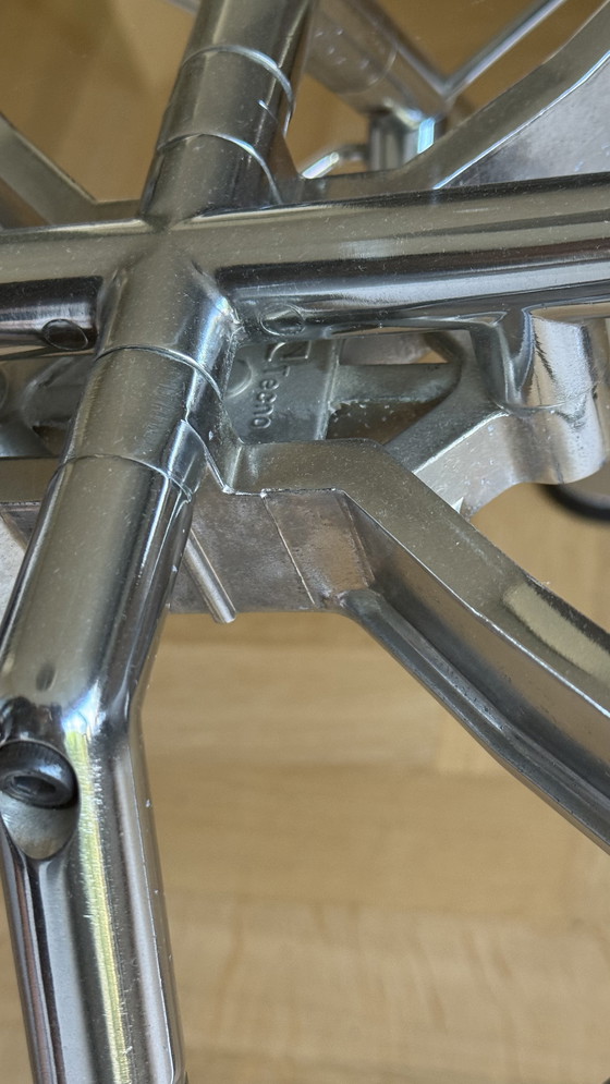 Image 1 of 1x Tecno Nomos square
