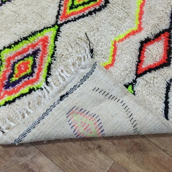 Image 1 of Berber-Azilal-Wollteppich – Symbolik & Schwingungen, handgewebt (254 × 155 cm)